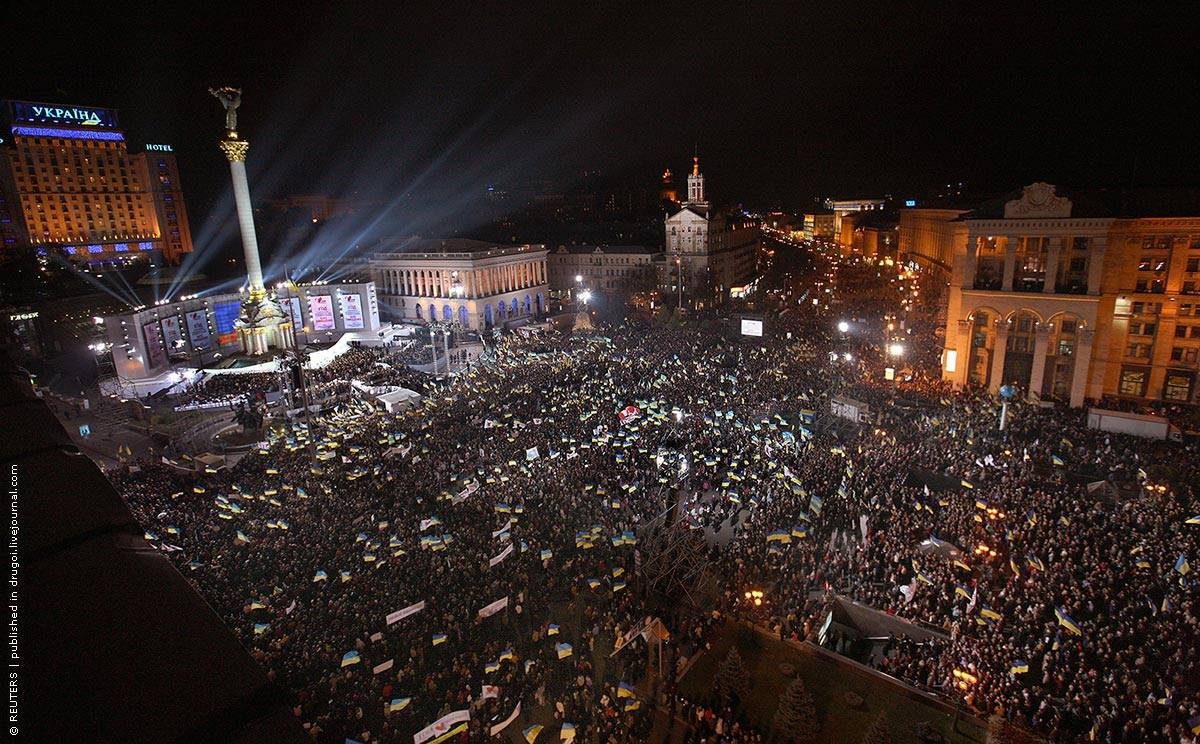 Евромайдан: жизнь в идеальной стране, окруженной баррикадами
