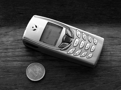 Нокиа маленький телефон. Nokia маленький телефон. Самый маленький телефон Nokia. Самая маленькая нокиа. Самый маленький нокия кнопочный.
