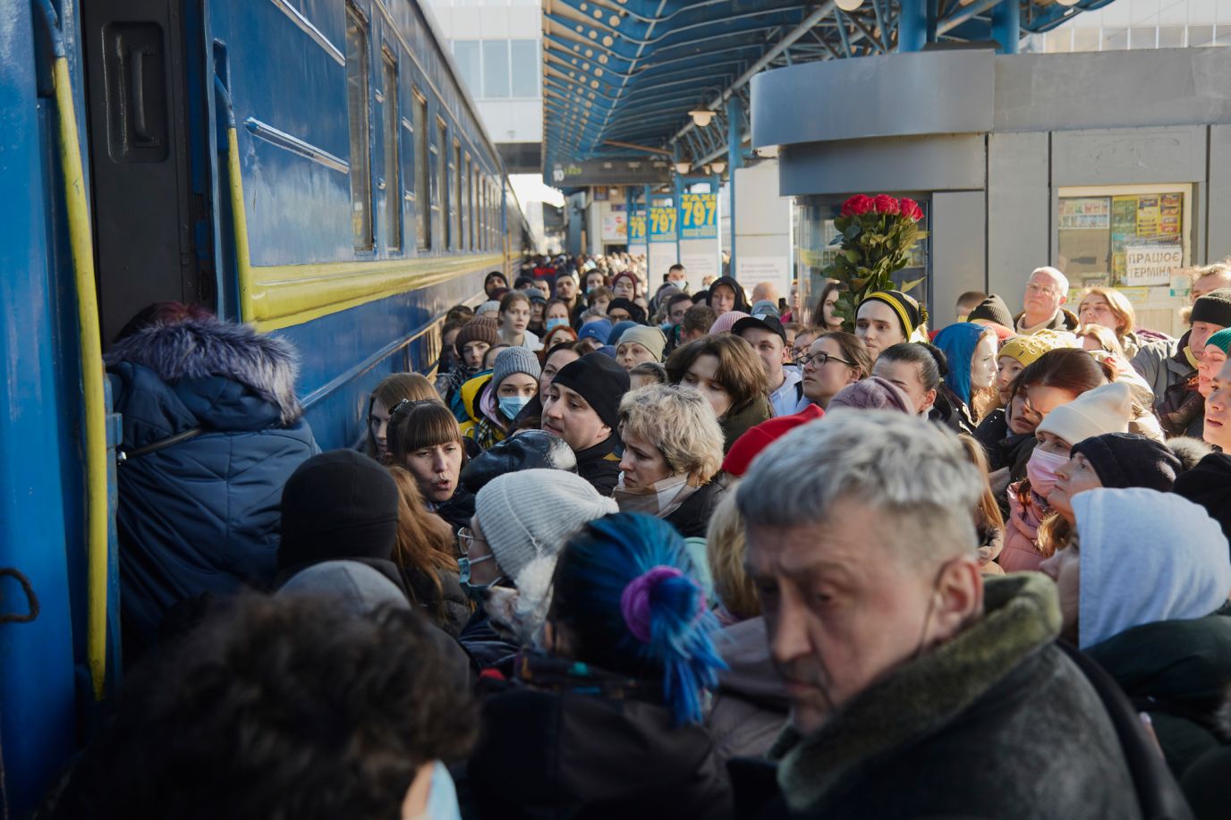 Эвакуация людей из Киева на поезде, февраль 2022
